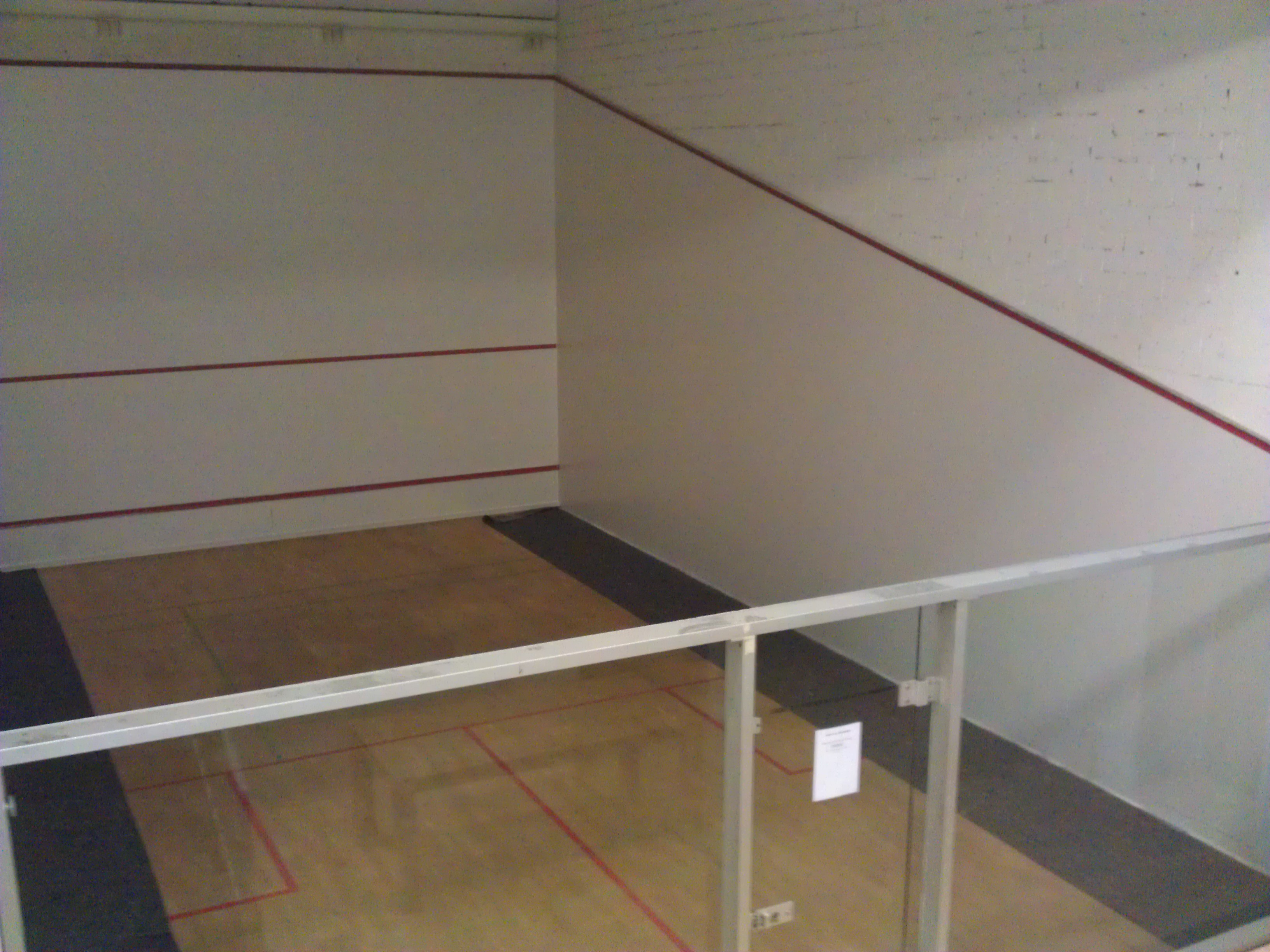 Die Squash-Courts in der SOCCARENA Die Squash-Courts in der SOCCARENA